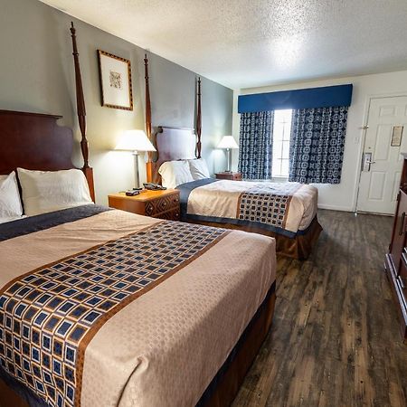 American Inn & Suites Russellville Bagian luar foto